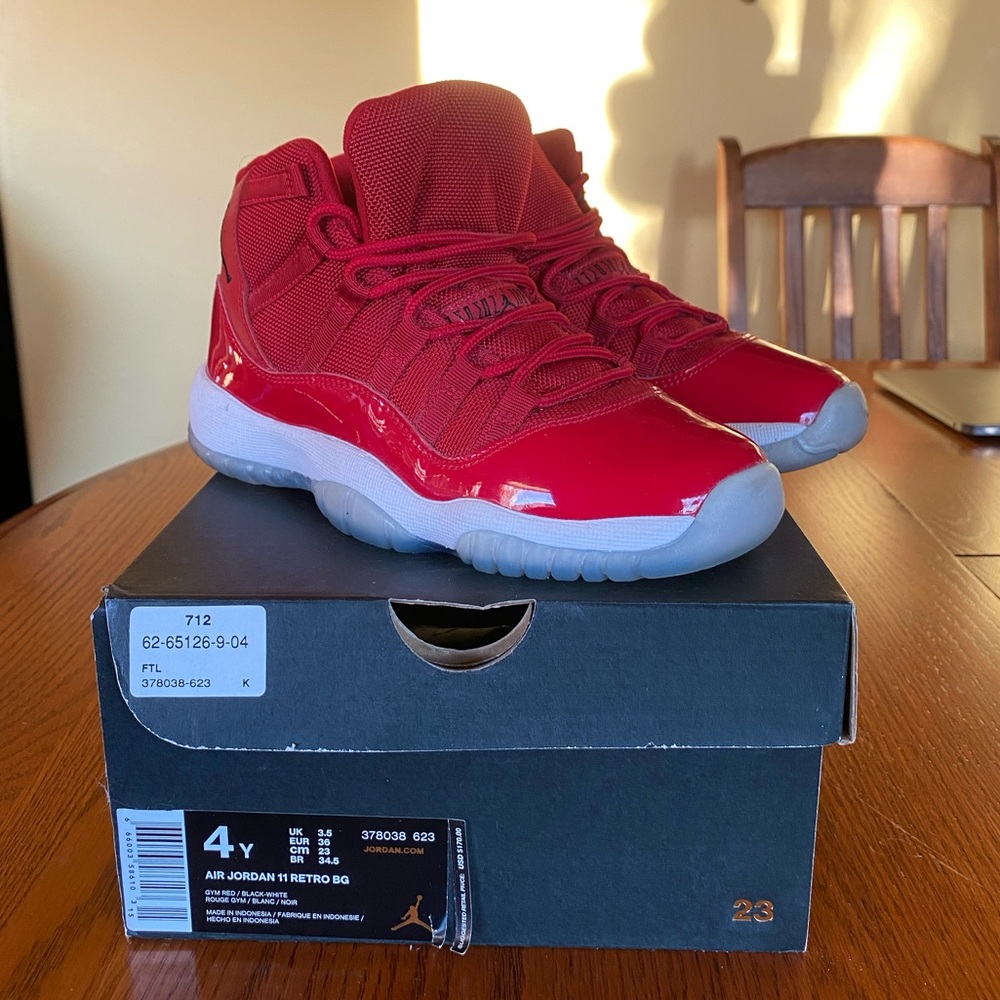 Air Jordan 11 Retro Gym Reds